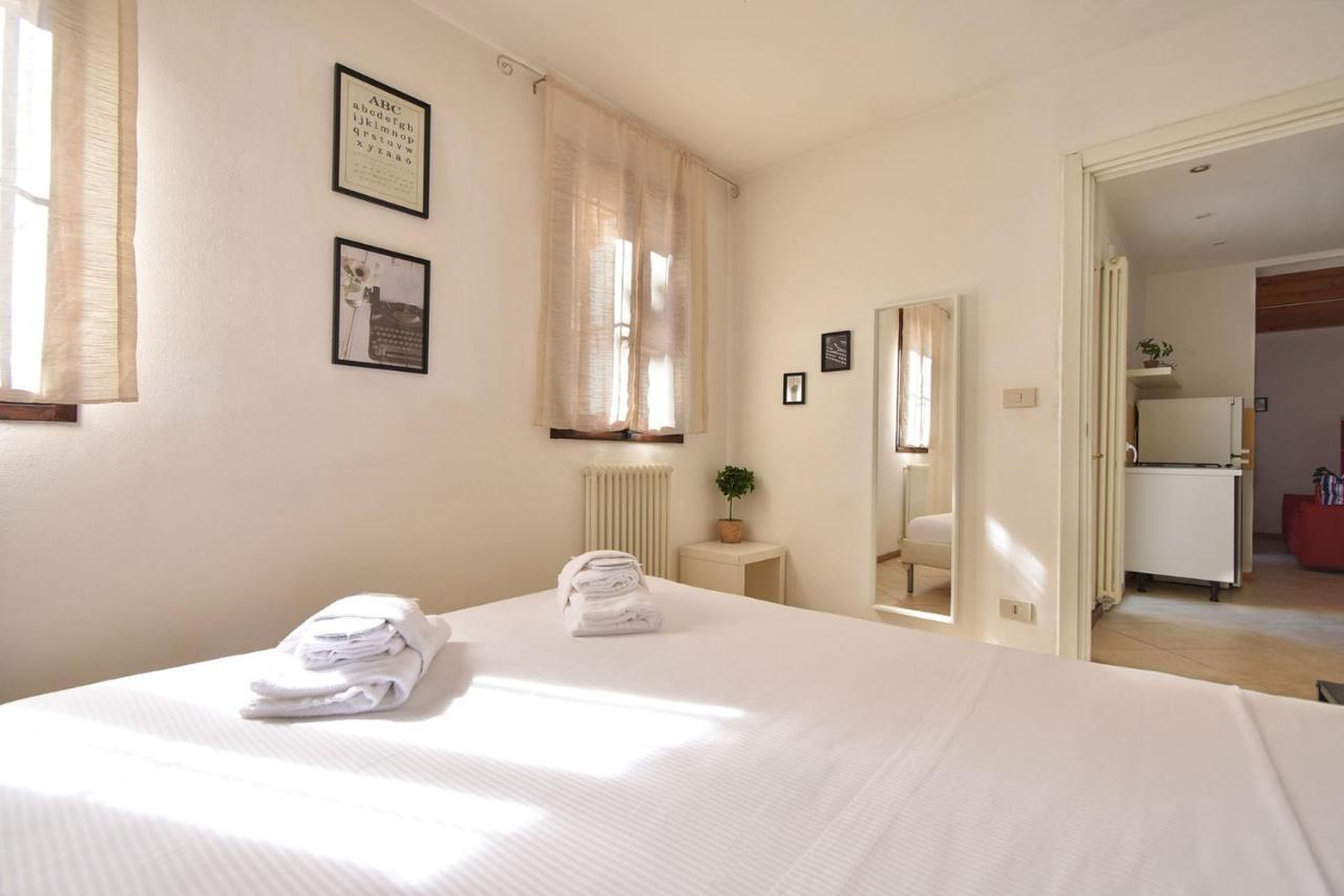 Padova Red Flat Apartment ภายนอก รูปภาพ